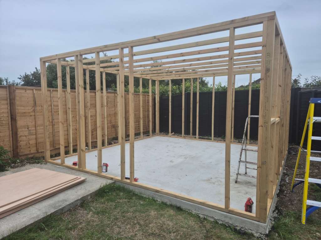 Contractors in Waterlooville and Hampshire